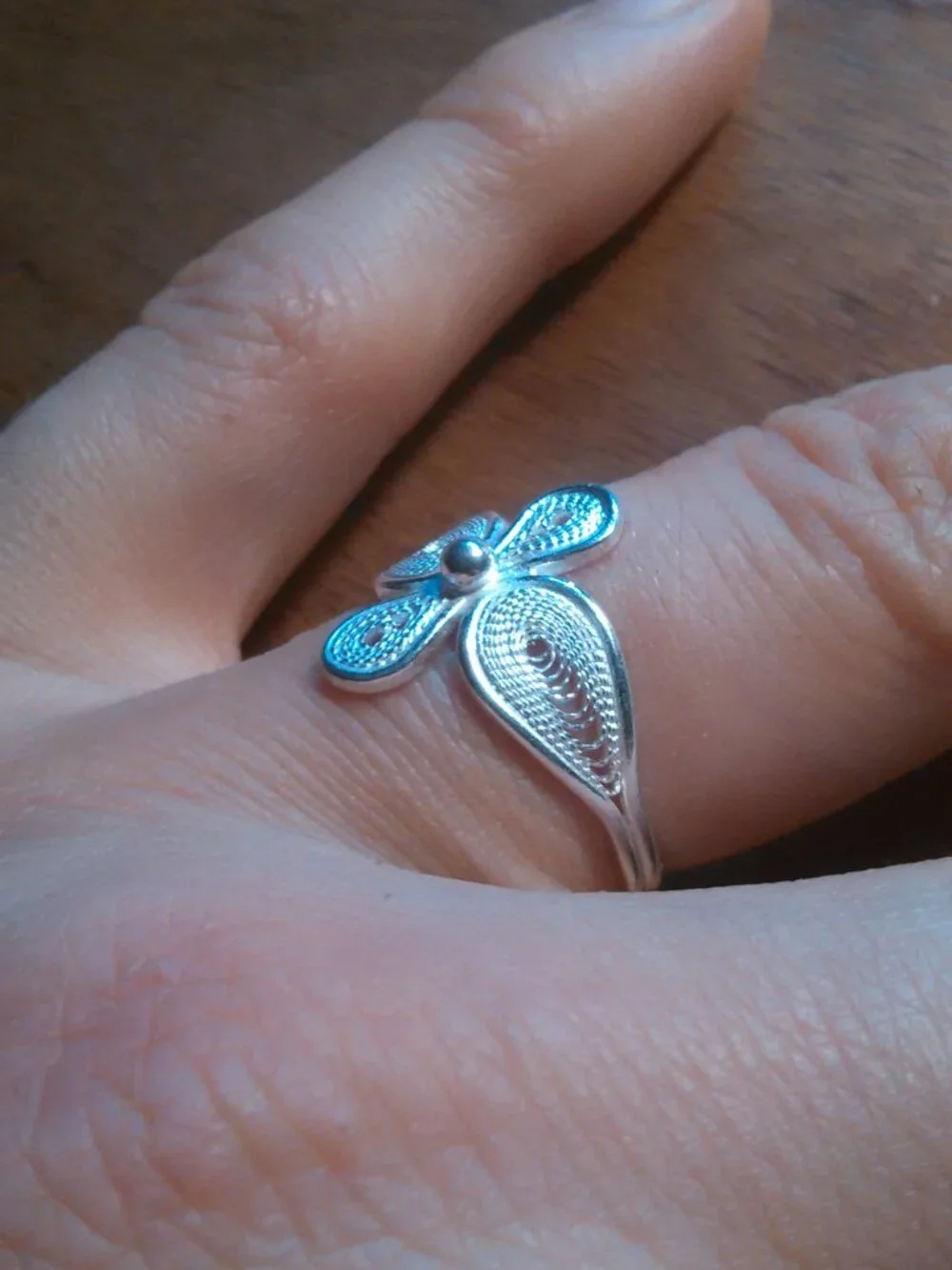 Artistic Floral Design Sterling Silver Ring (Size 7)